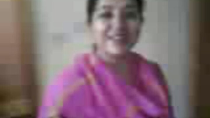 ରୁଷୀୟ ପିକ୍-ଅପ୍ କଳାକାରମାନେ ଏକ କାଫେରେ ଜଣେ ସରଳ ଲୋକଙ୍କୁ ଉଠାଇଥିଲେ ଏବଂ... ସେମାନେ ତାଙ୍କୁ ବଡ଼ ସସେଜ୍ ଖୁଆଇଥିଲେ।